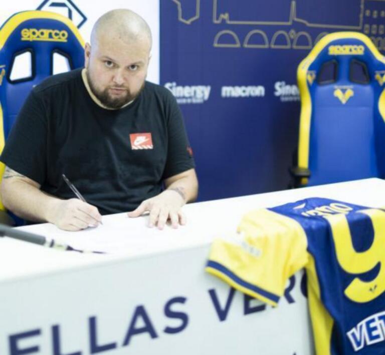David Rubino firma con L’Hellas Verona