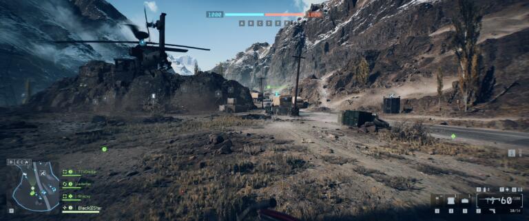 Anteprima della Beta di Battlefield 6: uno screenshot di gioco mostra una mappa montuosa con un elicottero e diversi avamposti da conquistare.