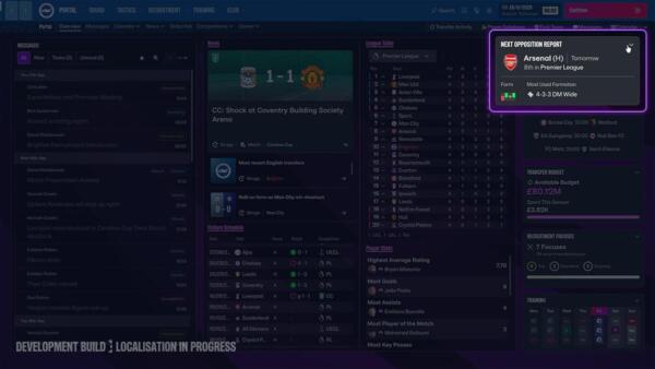 Schermata di gioco di Football Manager 27 che illustra la nuova interfaccia a riquadri (Portal) con la classifica di Premier League, il report pre-partita contro l'Arsenal e le statistiche gestionali della squadra.