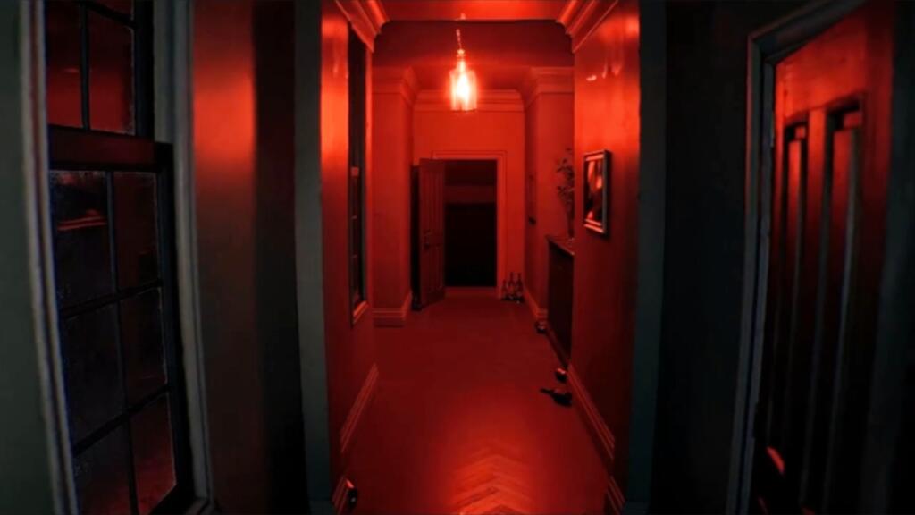 P.T. Silent Hills: il corridoio dell'abitazione illuminato di rosso durante uno dei loop horror