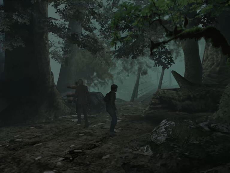 Resident Evil Outbreak: due sopravvissuti esplorano una foresta in una scena di gameplay originale PS2
