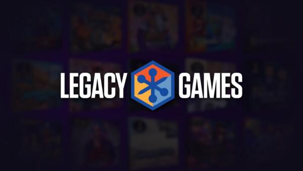 Logo ufficiale di Legacy Games in primo piano con il catalogo dei videogiochi sullo sfondo