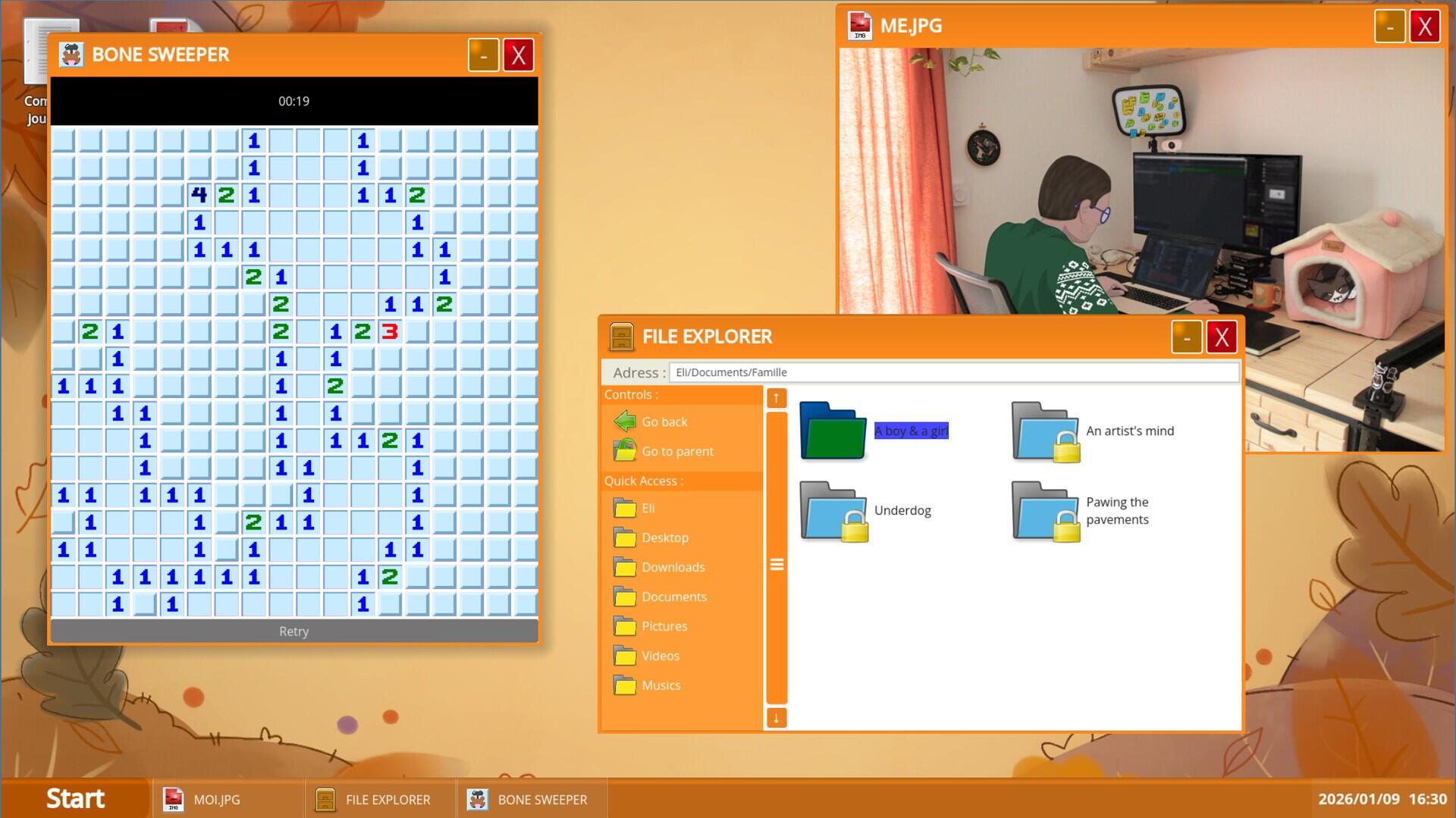 Screenshot del desktop virtuale in stile retro OS con cartelle e file in MyDear.exe