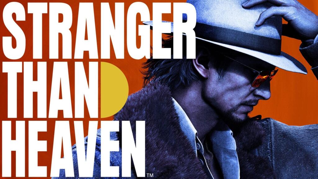 Key art di Stranger Than Heaven con il titolo in bianco su sfondo arancione e un uomo con cappello, occhiali da sole e pelliccia sul collo.