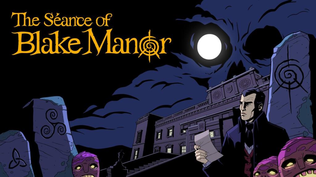 Il logo di The S&eacute;ance of Blake Manor sopra un investigatore che legge una lettera davanti a una villa illuminata dalla luna, tra pietre con simboli celtici.